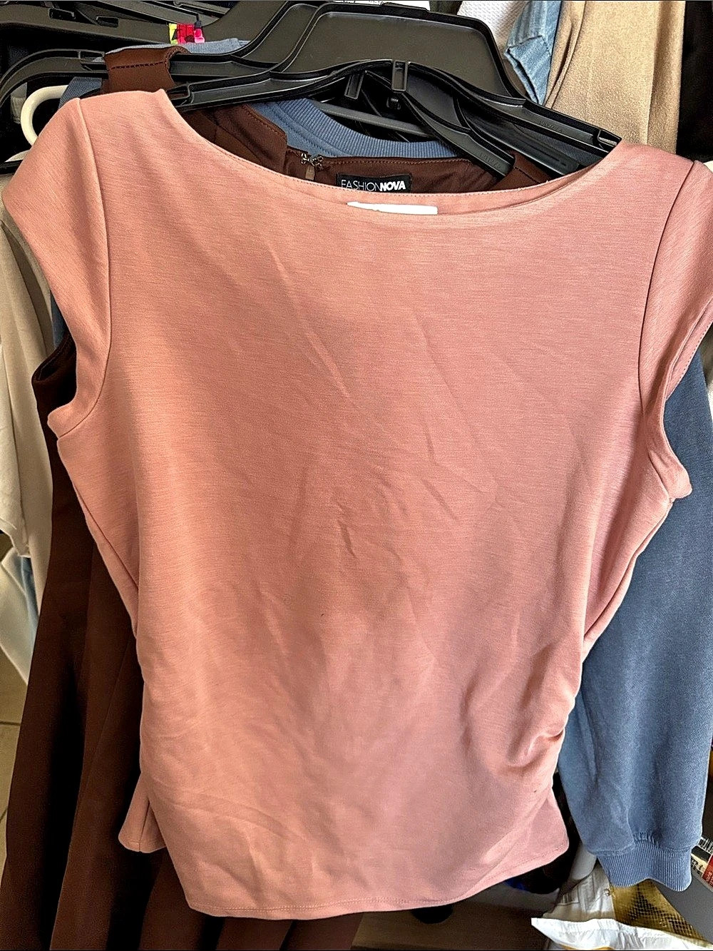 DR2 Short Sleeve Top in Pink Size Medium Like New